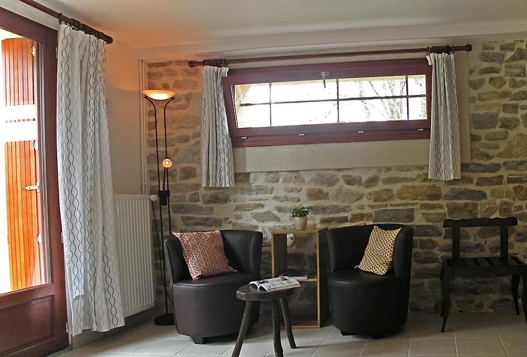 Maison Les Fraysses Bellefont-la Rauze 0*,  Fransa